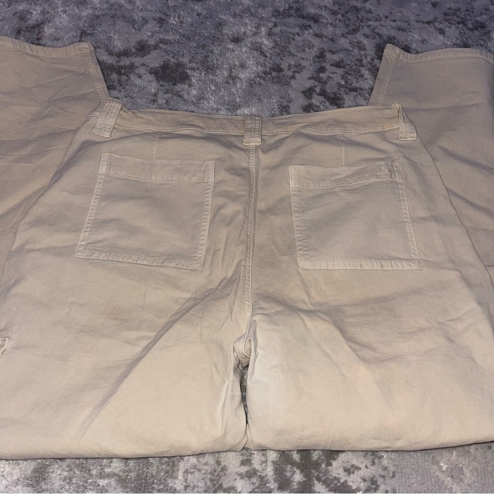 American Eagle Cargo Pants Size: 14